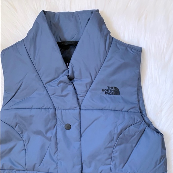 The North Face Women’s Femtastic Insulated Vest - Picture 2 of 8